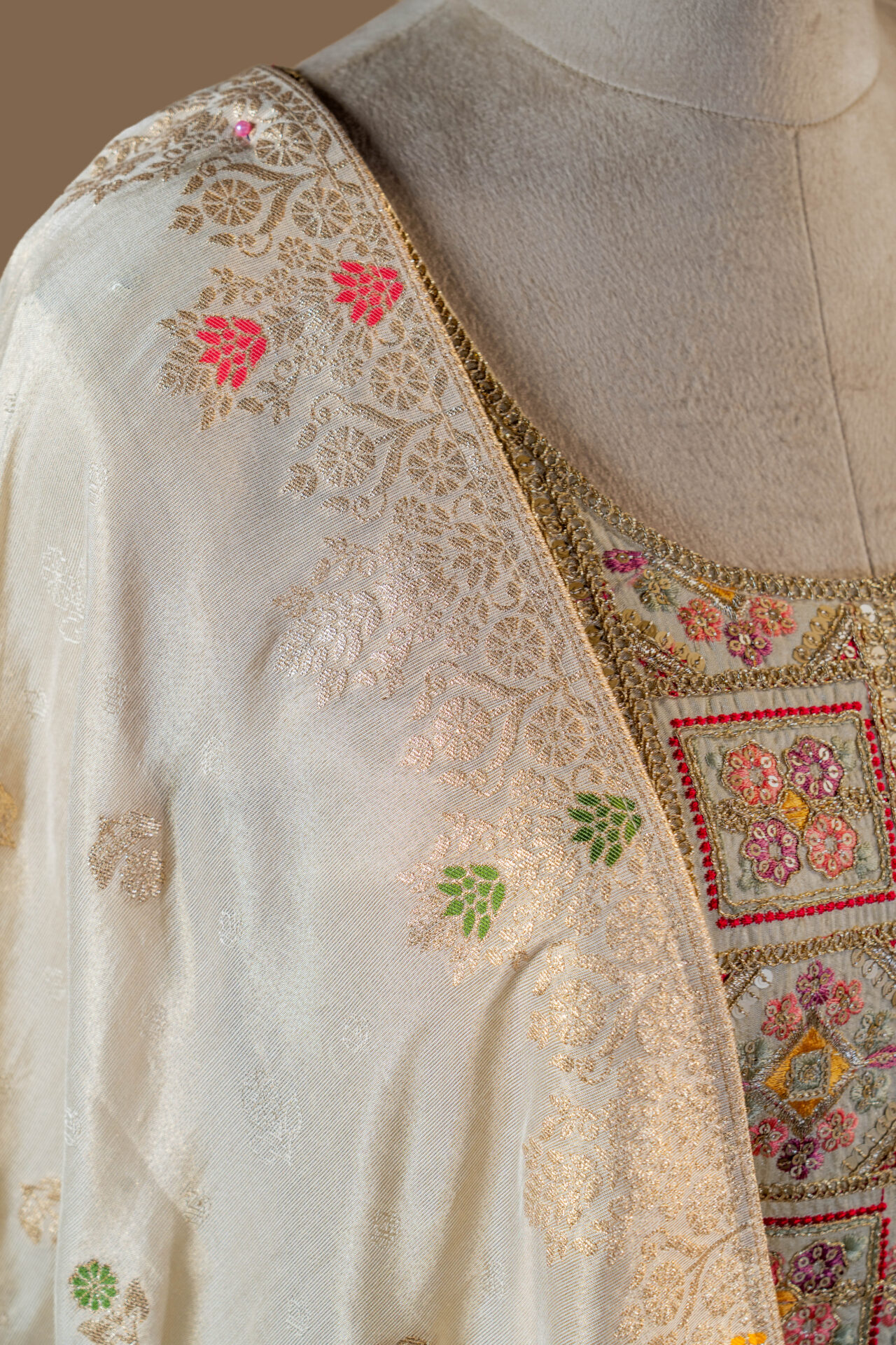 Off-White Festive Ensemble with Embroidered Yoke. - Image 3