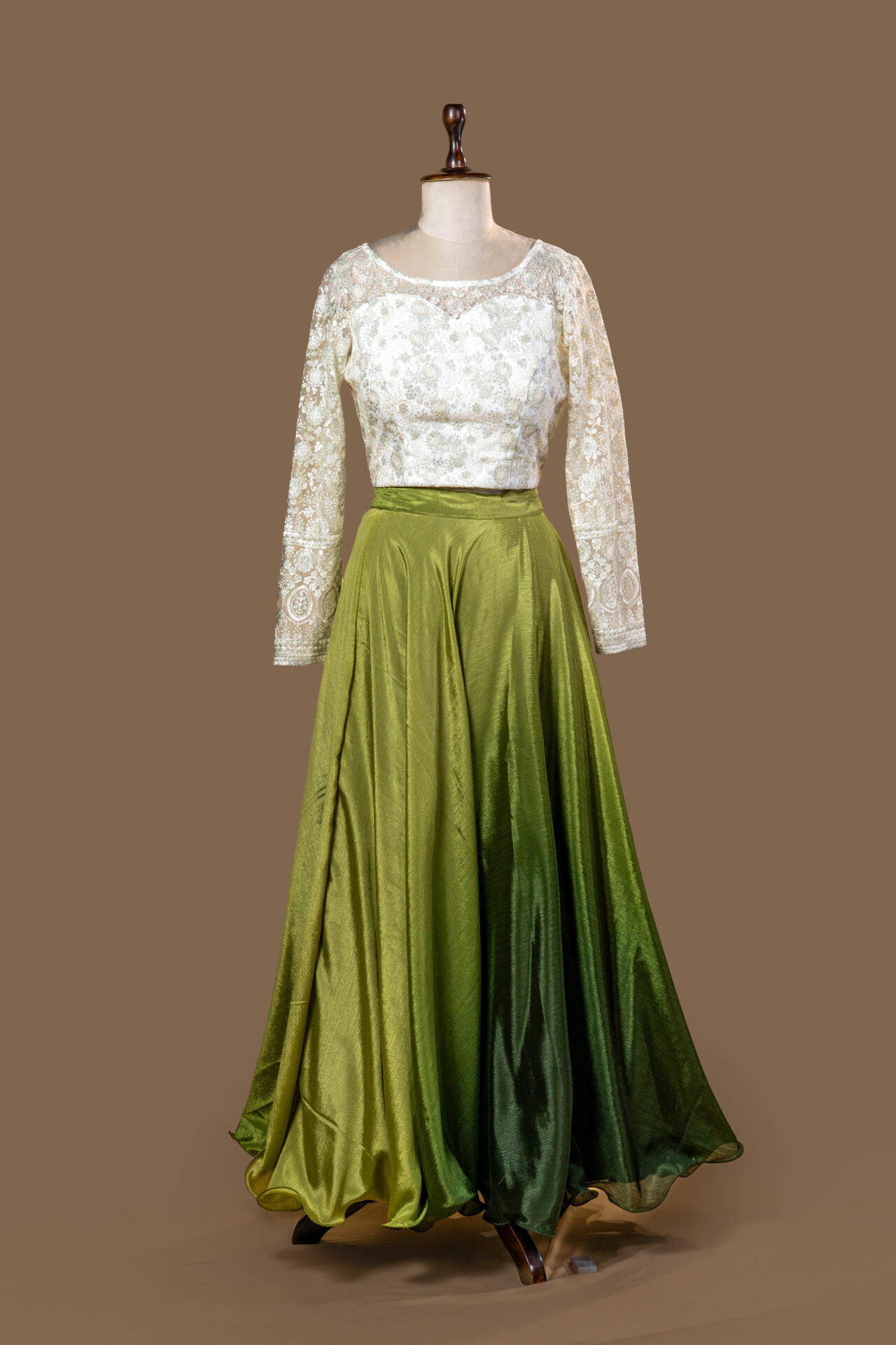 🌿 Ombre Green Skirt and Ivory Embroidered Crop Top Set - Image 4