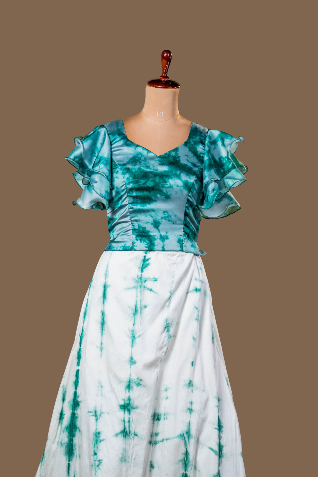 Tie-Dye Teal and White Skirt Set with Temple Border - Image 3