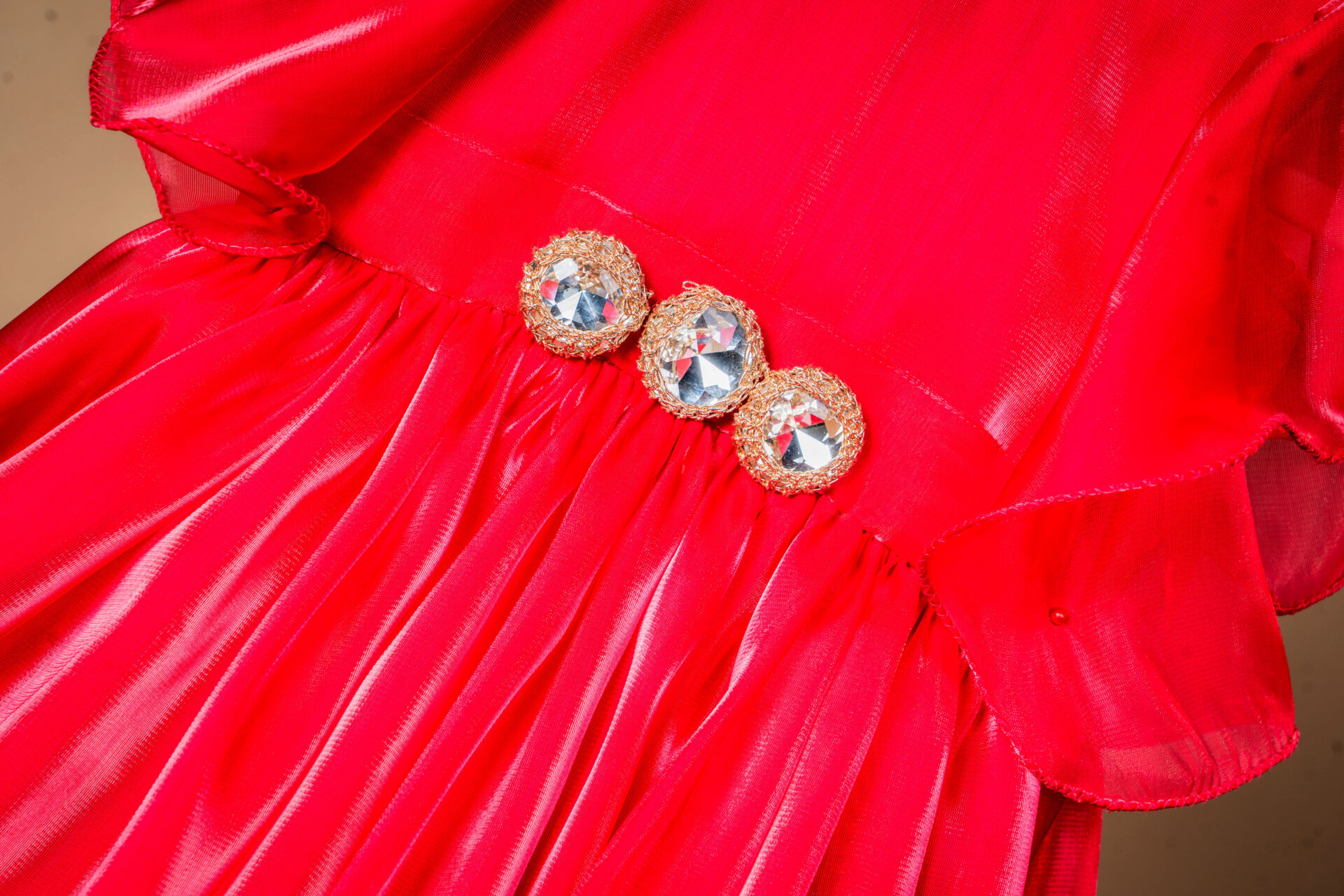 Elegant Peach Sequin Floral Crop Top and Pleated Skirt Set - Image 3